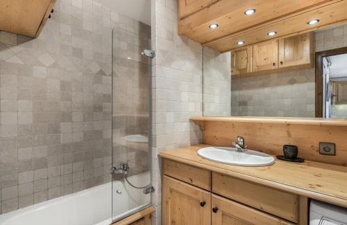 Le Planellet Apartment | Appt 1 chambre avec parking et ascenseur près des pistes à Megève - FR-1-453-93
