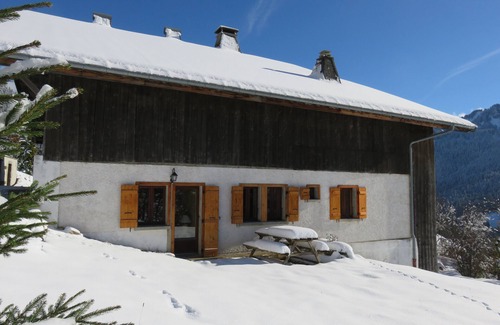 La Chapelle-d'Abondance Ski Chalet | Appt in chalet, sleeps 6, 2 bedrooms, private terrace, 2 bathrooms