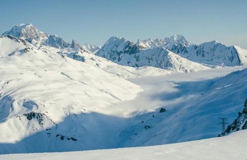 La Rosiere Apartment | Appt neuf proche pistes, spacieux, 4 ch, 10 pers, balcon, parking, wifi - FR-1-690-9