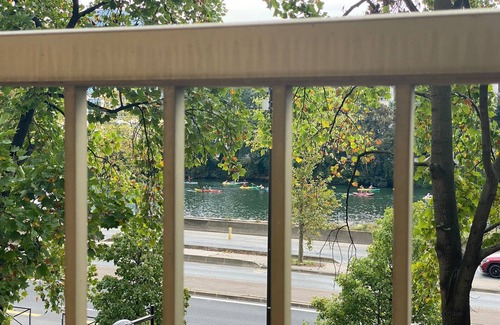 Issy-les-Moulineaux Apartment | Appt River view next Eiffel Tour & Roland-Garros
