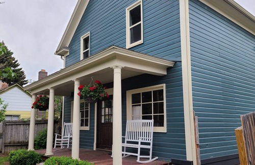 Red Lodge House | Apres Lodge w/ HOT TUB & POOL TABLE