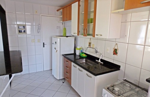 Praia do Morro Apartment | Apt 2 rooms with en suite and Wi-Fi, near the shopping Beach Center