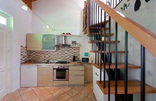 Lonato del Garda Apartment | Apt 4 Borgo Lago di Garda