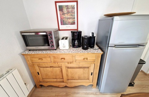 Valfrejus Apartment | Apt 6/8, 2 rooms, cabin, center of Valfréjus, WiFi, pets allowed