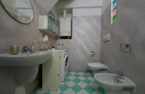 Lonato del Garda Apartment | Apt 6 Borgo Lago di Garda