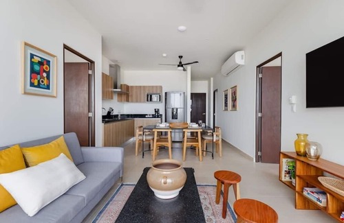 Downtown Cancun Apartment | Apt 903 with stunning Lagoon view w/pool and gym
