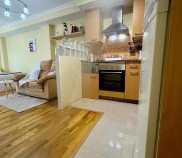 Vigo Apartment | Apt Centro con Terracita Rua Cuba ツ Rias Baixas Rentals