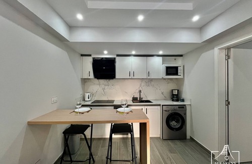 Wolmar Condo | APT Le Sunset – Flic en Flac Air conditioning Wi-Fi 2 minutes from the beach