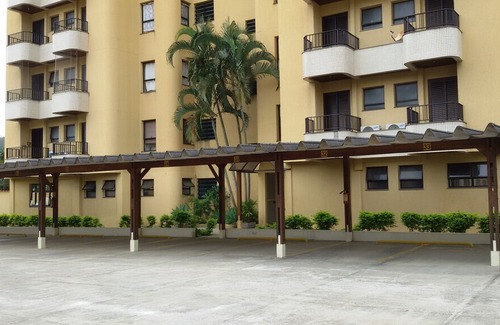 Martim de Sa Apartment | Apt Martim de Sá with Wifi next to the beach.