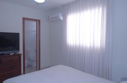 Praia do Morro Apartment | Apt Matheus Almeida - Anfitriões Gildo e Renata Localização privilegiada, conforto e seu amplo espaço são os seus diferenciais