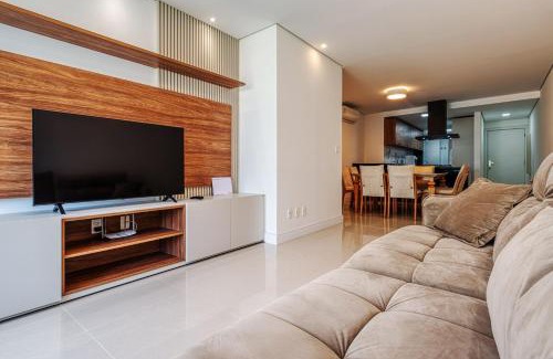 Itajai Apartment | Apt Moderno com varanda a 150m do mar ABC0202
