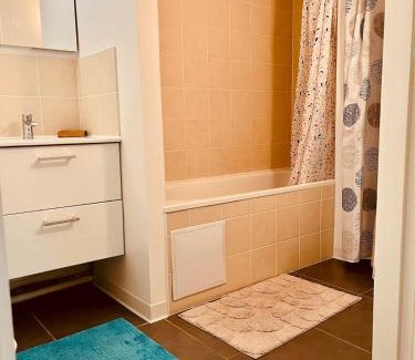 Maubuisson Apartment | Apt T3 avec terrasse, sous les pins, au bord du lac et à 5 min de l'océan