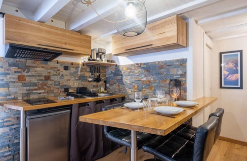 Les Bossons Apartment | Apt with nice view near the center of Chamonix