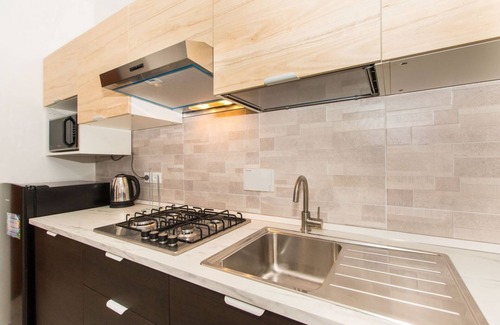 San Donato Apartment | APT x5 at 900 meters from Piazza Statuto! BOOK NOW!