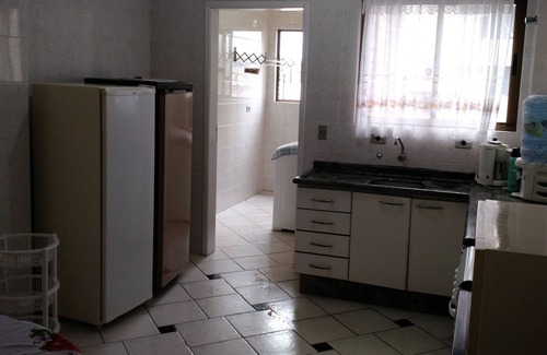 Guaratuba Apartment | Apto 14 Guaratuba 2 blocks from Christ's beach, Wi-Fi, 2 garages, Sky