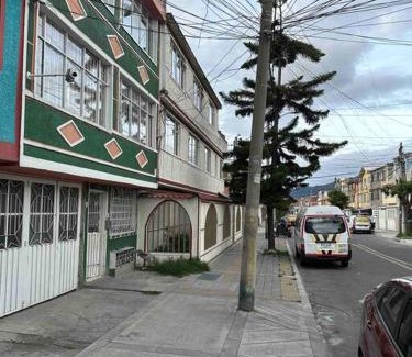Antonio Narino Apartment | Apto cerca a Clínica del Olaya, candelaria y centro ciudad