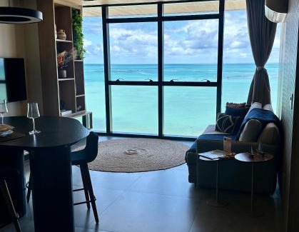 Pajucara Apartment | Apto Luxo Beira-Mar com Varanda de Frente para o Mar da Praia de Pajuçara NT1207