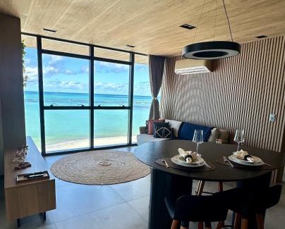 Pajucara Apartment | Apto Luxo Beira-Mar com Varanda de Frente para o Mar da Praia de Pajuçara NT1207