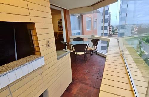 Torres Apartment | Apto vista mar | 200mts da praia | Quatro Praças