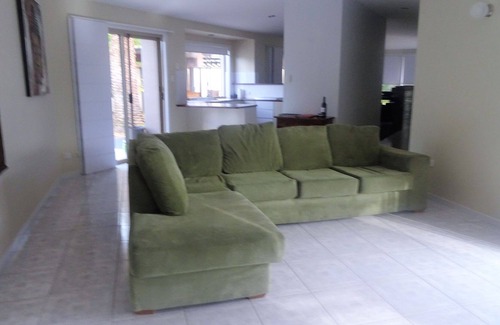 Point Vernon House | Apurla Hervey Bay - Located at the Point