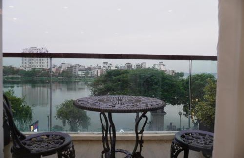 Quang An Apartment | Aqua Apartments West Lake by XÔI Residences
