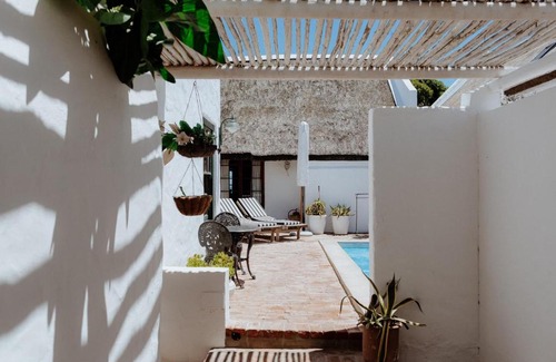 Paternoster House | Aqua Blue