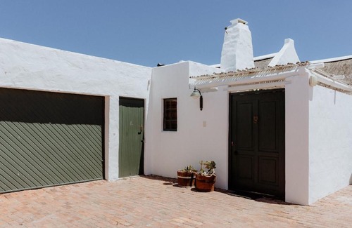 Paternoster House | Aqua Blue