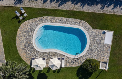 Maragas Villa | Aqua Breeze South Villa on the beach
