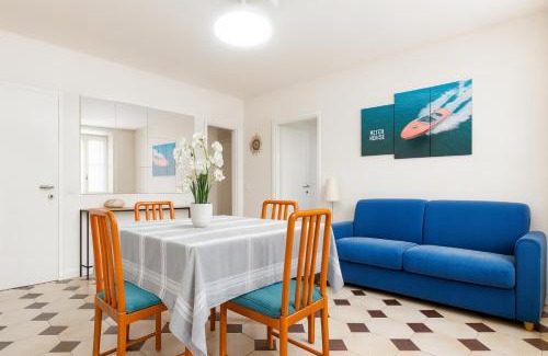 Paratico Apartment | AQUARAMA - private pool - Lakefront apartment end free parking