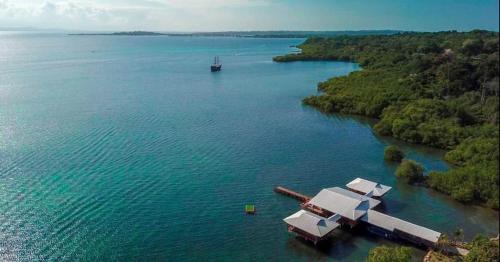 Isla Solarte Hotel | Aqui hoy cabañas