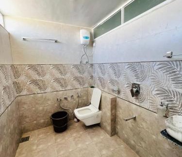 Rajpipla House | Aradhya Home Stay nearest by Statue of unity