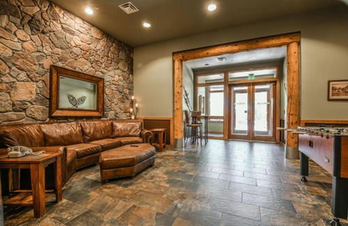 River Run House | Arapahoe Lodge 8119 by SummitCove Lodging