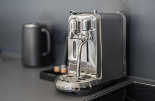 Zentrum-Suedost Apartment | Arbeitsplatz - Küche - Fitness