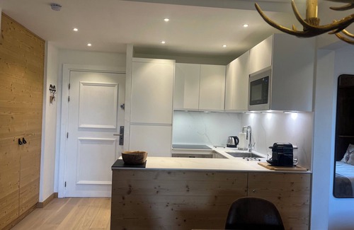 Arc-1950 Apartment | Arc 1950 ski in ski out 5*,Just refurbished 2bed 2bath apart Mont Blanc View