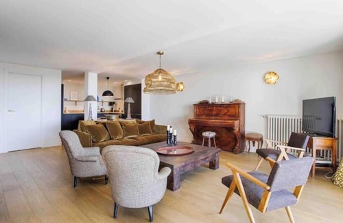 Trouville-sur-Mer House | Arc-en-Ciel, architect-designed villa, sea view, garden, terrace, beach, station