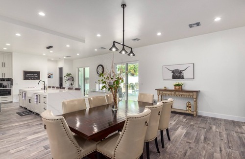 Arcadia Lite House | ARCADIA 2022 NEW BUILD - 5 bed/4.5bath - Heated Pool - PRIME LOCATION