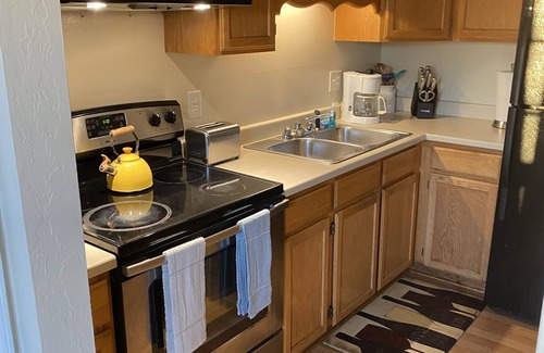 Arcata House | ARCATA cozy 2-bedroom with fireplace, close to downtown and Cal Poly Humboldt
