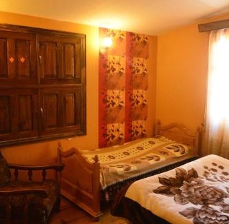 Stepantsminda House | Archil and Nino Gigauri Guest House
