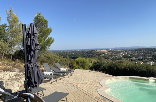 Villeneuve-les-Avignon Villa | Architect-designed villa with breathtaking view of Avignon
