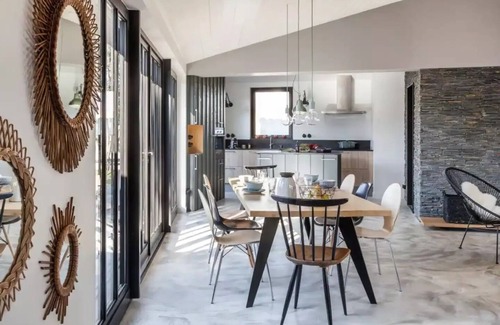 Le Bois-Plage-en-Re Villa | ARCHITECT-DESIGNED VILLA COMBINING CHARM AND MODERNITY