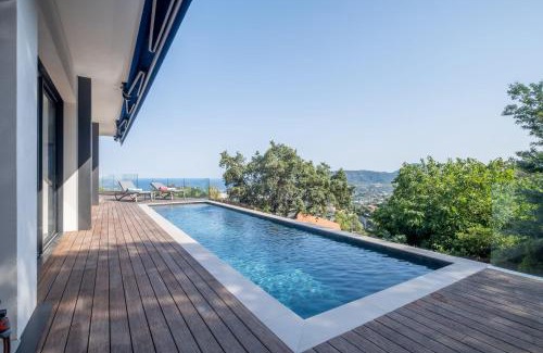 Les Termes Villa | Architect-Designed House Heated Pool and Sea View