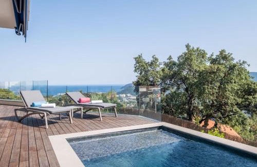 Les Termes Villa | Architect-Designed House Heated Pool and Sea View