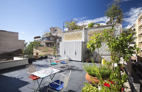 Psirri Apartment | Architect designed studio (EP7R). Green roof top!