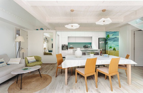 Dolus-d'Oleron Villa | Architect's Villa 800m from the Sea – Comfort, Nature, and Serenity in Oléron, with Terrace Garden