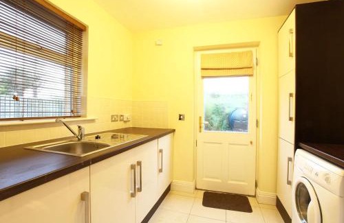 Kenmare House | Ardmullen Walnut 3 Bed Holiday Home