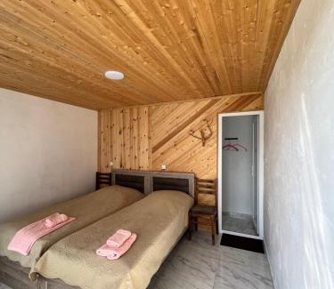 Shatili Bed & Breakfast | Ardoti Inn