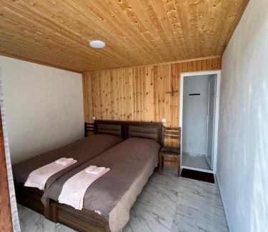 Shatili Bed & Breakfast | Ardoti Inn