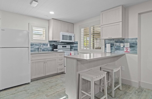 Captiva Cottage | Are you looking for a quaint fishing village in the heart of Captiva Island? - Jensen's Cottage #01