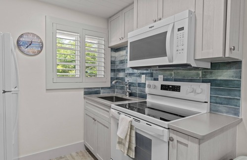 Captiva Cottage | Are you looking for a quaint fishing village in the heart of Captiva Island? - Jensen's Cottage #03