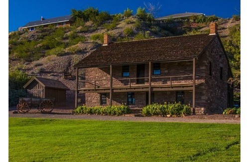 St. George House | Area has lots of hiking trails - 35 Minutes from Zions National Park